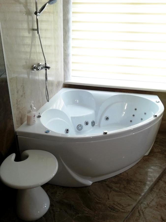 Jacuzzi New Loft Apartcomplex Kaskad, Минск - Центр Города Μινσκ Εξωτερικό φωτογραφία