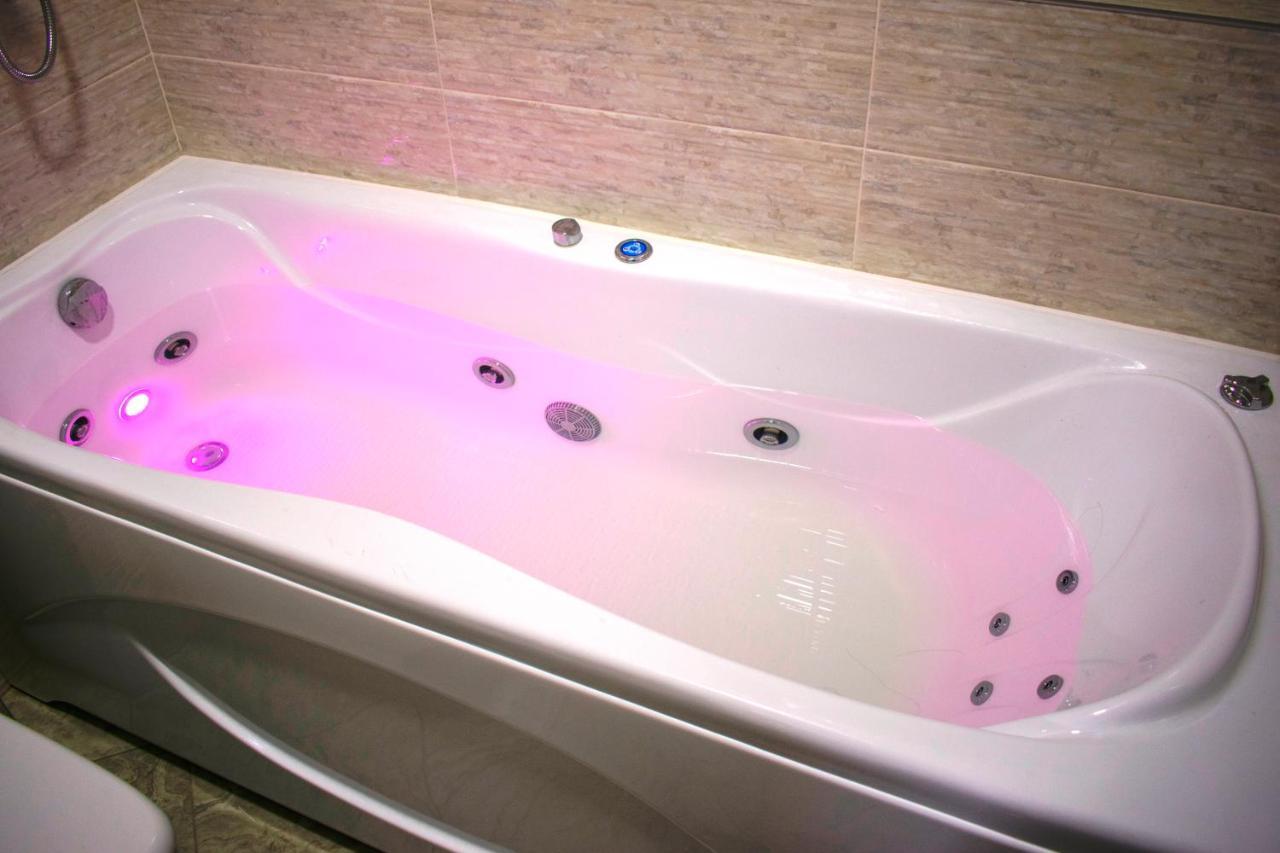 Jacuzzi New Loft Apartcomplex Kaskad, Минск - Центр Города Μινσκ Δωμάτιο φωτογραφία